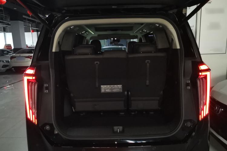 Used GAC Trumpchi M8 2024 Master Series 400T Prestige Edition Trunk