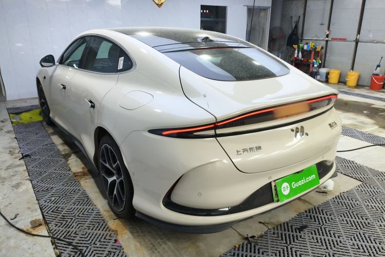 Used IM L6 2025 Ultra Model
