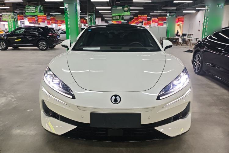 Used Denza Z9 2024 1100 km Four-Wheel Drive Max Version Front