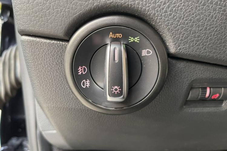 Used Volkswagen Multivan 2018 2.0 TSI Two-Wheel-Drive Luxury Edition 7 Seats