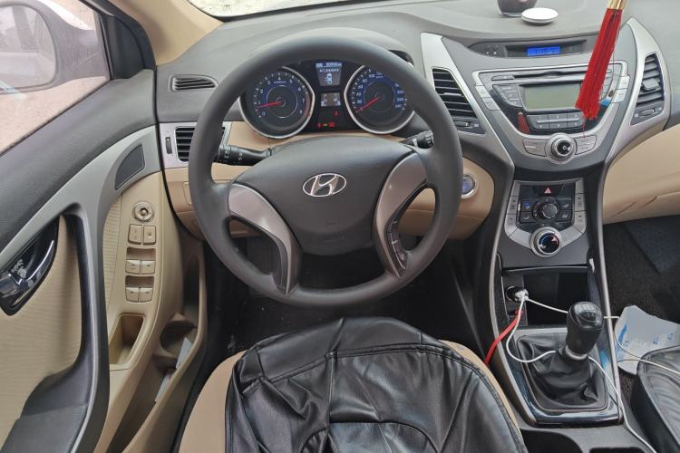 Used Hyundai Elantra (5th Generation / Langdong) 2012 1.6L Manual Leading Model