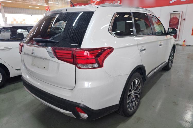 Used Mitsubishi Outlander 2016 2.4L 4x4 Elite Edition 5 Seats
