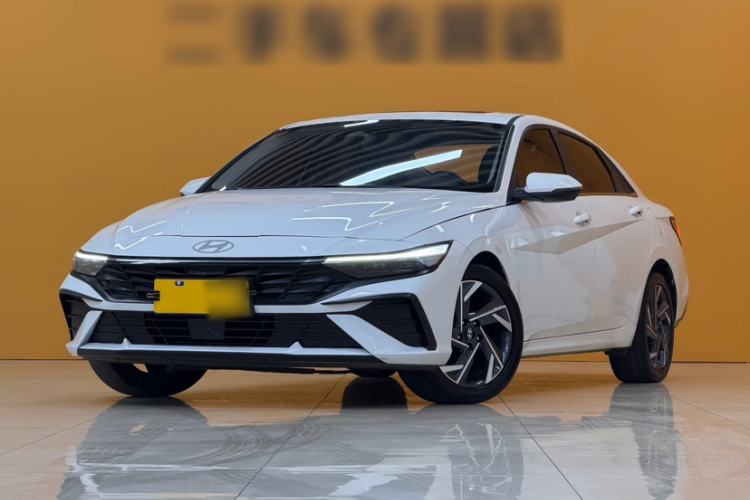 Used Hyundai Elantra 2023 1.5L CVT LUX Prestige Edition
