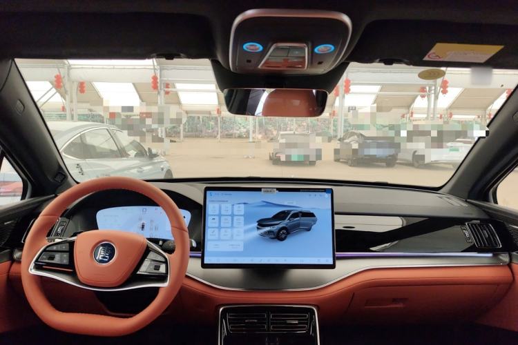 Used BYD Tang New Energy 2025 Model Smart Drive Version DM-i 175KM Prestige Version Center Console