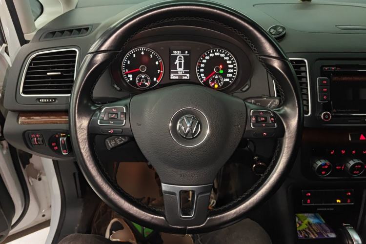 Used Volkswagen Sharan 2013 1.8TSI Comfort Model
