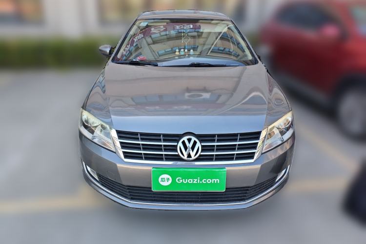 Used Volkswagen Lavida 2013 1.6L Manual Fashion Edition Front