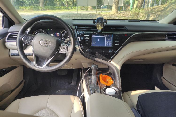 Used Toyota Camry 2018 2.0G Luxury Edition