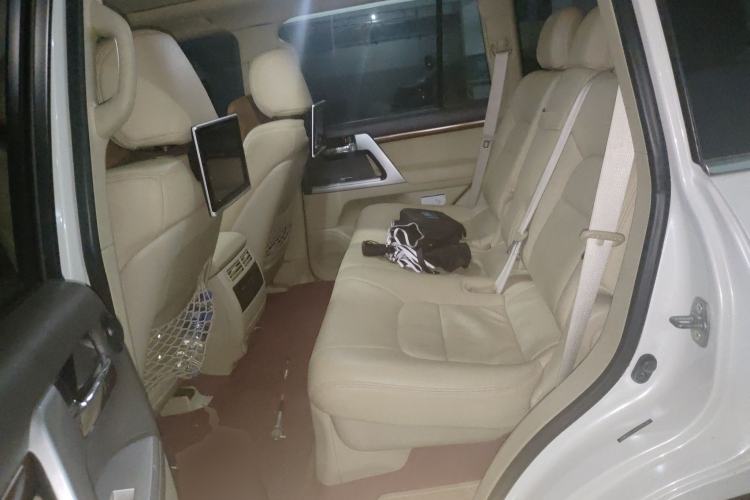 Used Toyota Land Cruiser 
