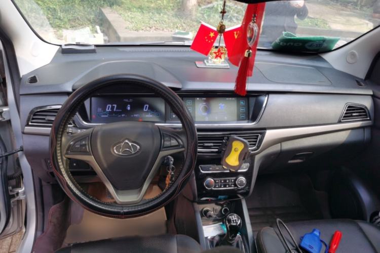 Used CHANGAN KAICHENG Oushang A600 2016 1.5L Manual Luxury 6-Seater
