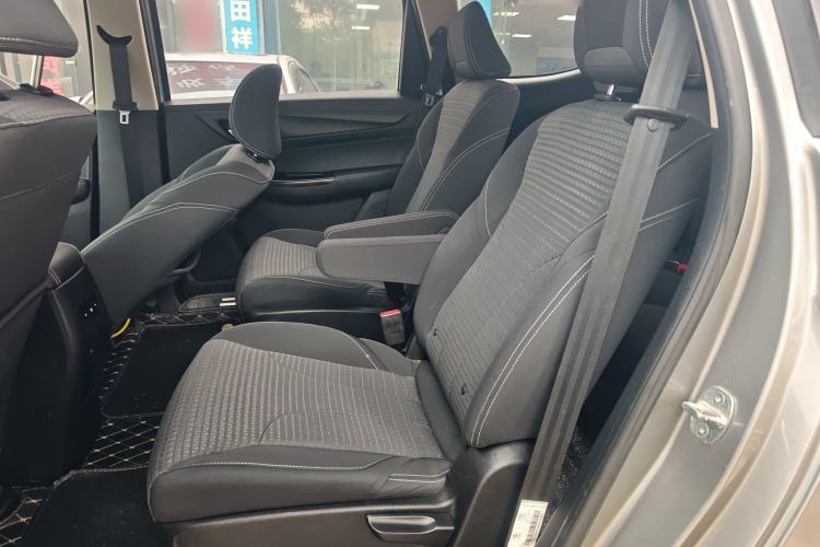 Used Baojun 730 2021 1.5L Manual Fashion Version 7 Seats
