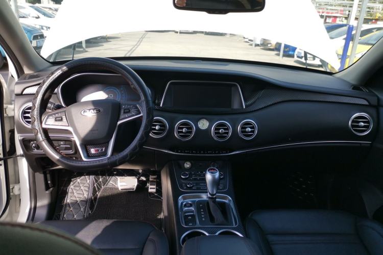 Used JAC Refine S7 2017 2.0T Automatic Luxury Smart Version