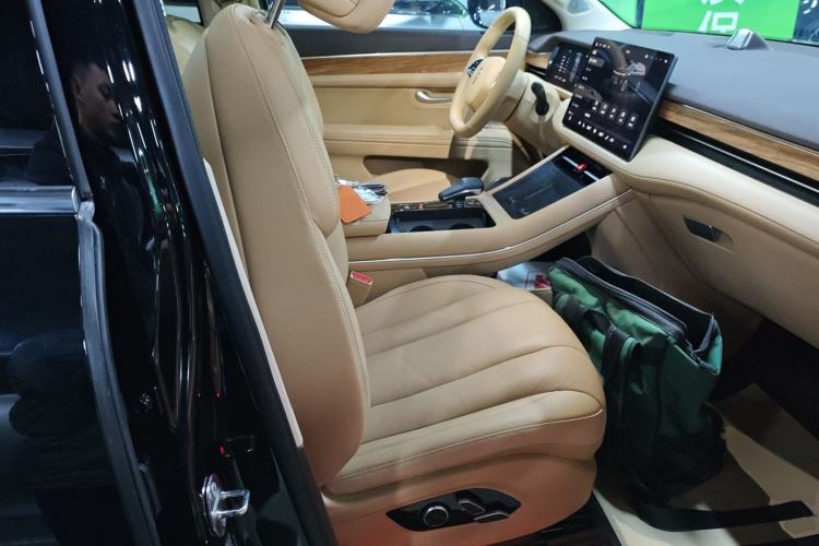 Used Hima AITO M7 2024 1.5T Rear-Drive Plus Version 5 Seats