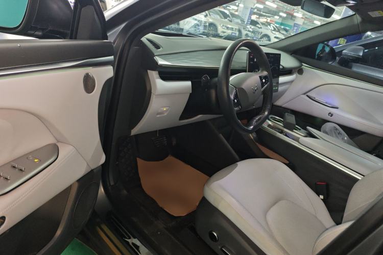 Used ARCFOX Alpha T5 2024 660 MAX Driver Seat