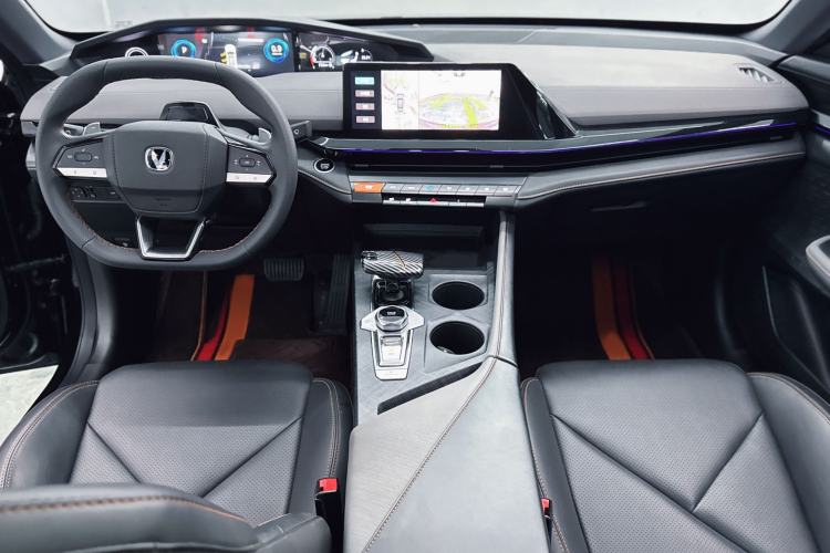 Used Changan UNI-V 2022 1.5T Prestige Version