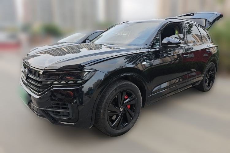 Used Volkswagen Touareg 2022 3.0 TSI Luxury Edition Black Diamond Sport Package