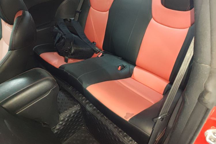 Used Hyundai Genesis Coupe 2009 2.0T Automatic Deluxe Edition Left Rear Seat