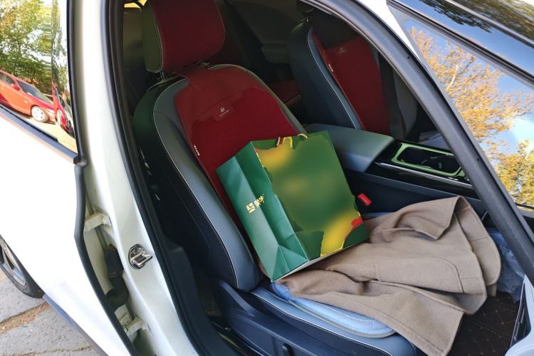 Used Volkswagen ID.3 2025 Revised Version Smart Edition Outstanding Grade Right Front Seat