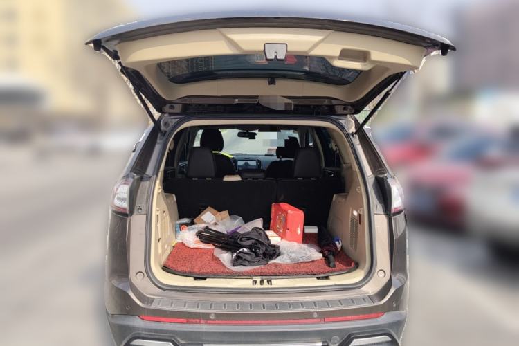 Used Ford Edge 2016 EcoBoost 245 Two-Wheel-Drive Titanium 5-Seater
