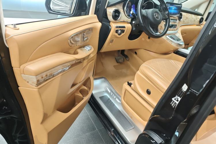 Used Mercedes-Benz V-Class 2021 V 260 L Long Wheelbase Prestige Edition
