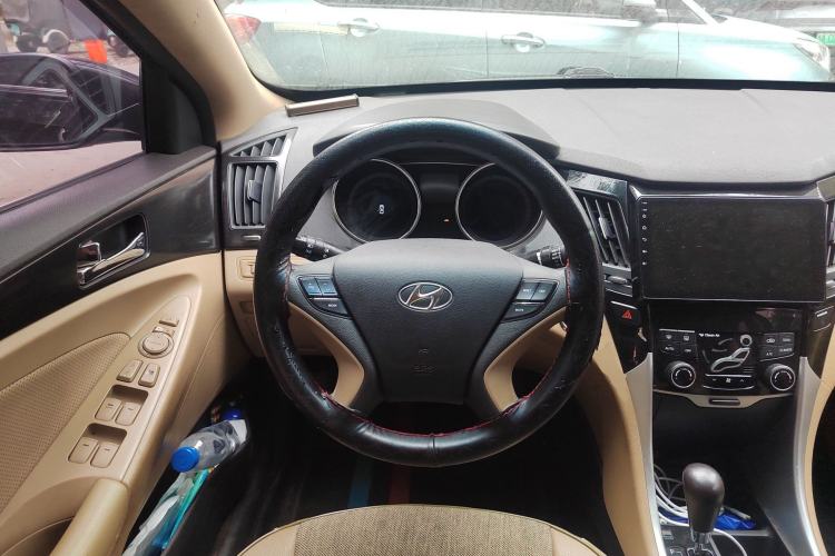 Used Hyundai Sonata 2013 2.4L Automatic Luxury Version China IV Standard
