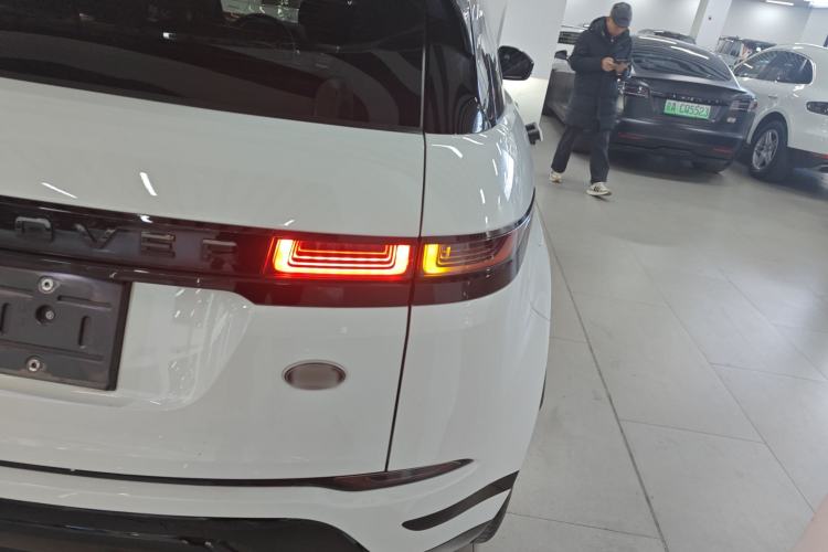 Used Land Rover Range Rover Evoque 2020 249 PS R-DYNAMIC S Black Edition Sport Version