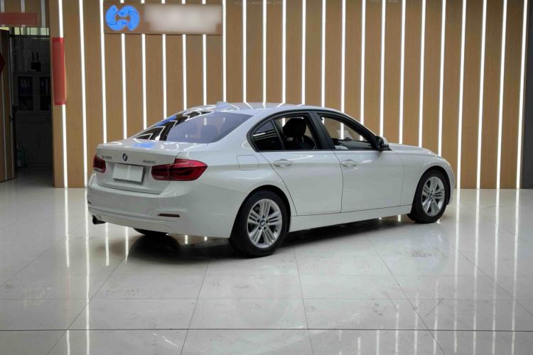 Used BMW 3 Series 2016 320i Fashion Model Exterior 5