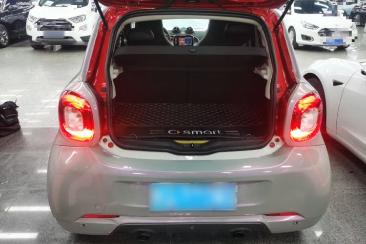 Used smart forfour 2016 0.9T 66 kW Pioneer Edition
