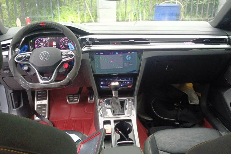 Used Volkswagen FAW-Volkswagen CC 2024 380TSI Striking Edition Center Console