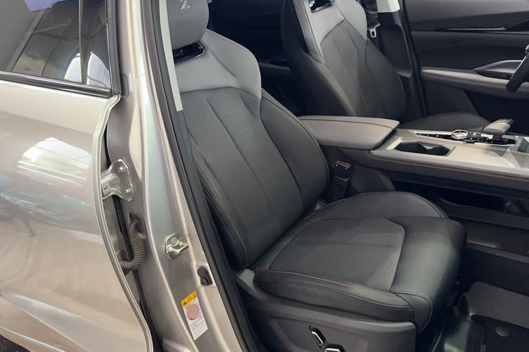 Used Oshan Z6 2023 Blue Whale 1.5T DCT Smart Edition
