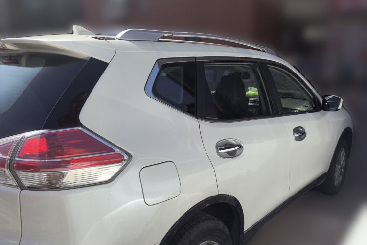 Used Nissan X-Trail 2016 2.0L CVT Smart Enjoyment Version 4WD Rear Right 45 Deg