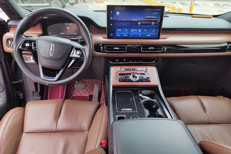 Used Lincoln Aviator 2021 3.0T V6 Four-Wheel Drive Zunya Edition Center Console