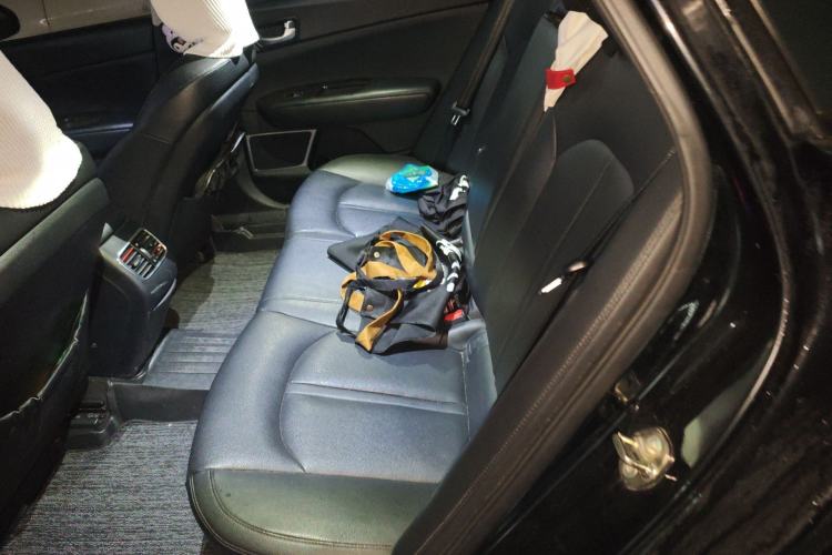 Used Kia K5 2016 1.6T Automatic LUX
