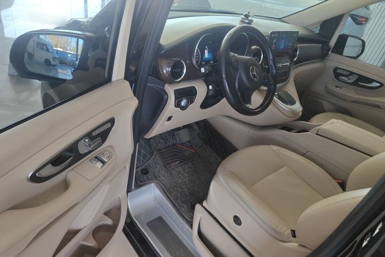 Used Mercedes-Benz V-Class 2020 V 260 Avantgarde Edition