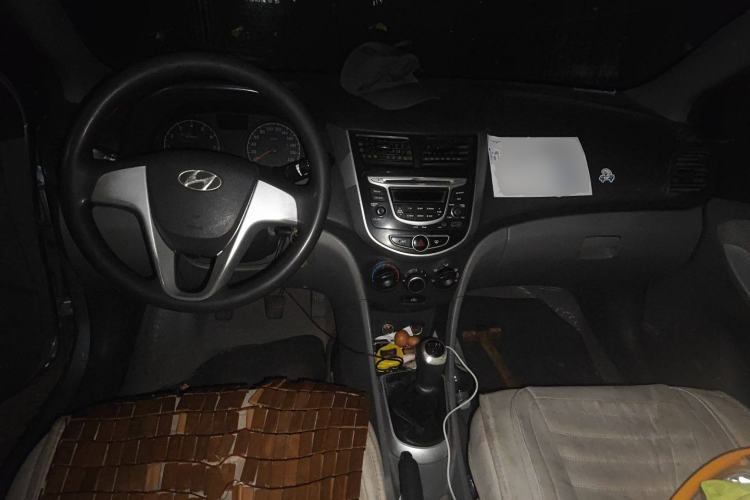 Used Hyundai Verna (older generation) 2010 Sedan 1.4L Manual Comfort GS