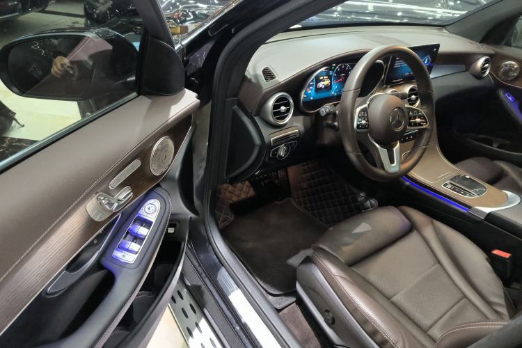 Used Mercedes-Benz GLC 2022 Second Facelift GLC 260 L 4MATIC Luxury Edition