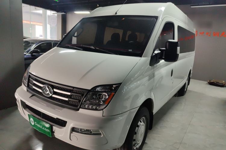 Used SAIC MAXUS Xintu V80 2023 2.0T Manual Classic Aoyuntong Long Wheelbase Mid-Height 6/7/8/9-Seater