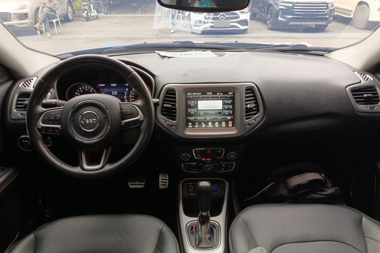 Used Jeep Compass 2017 200T Automatic Family Edition
