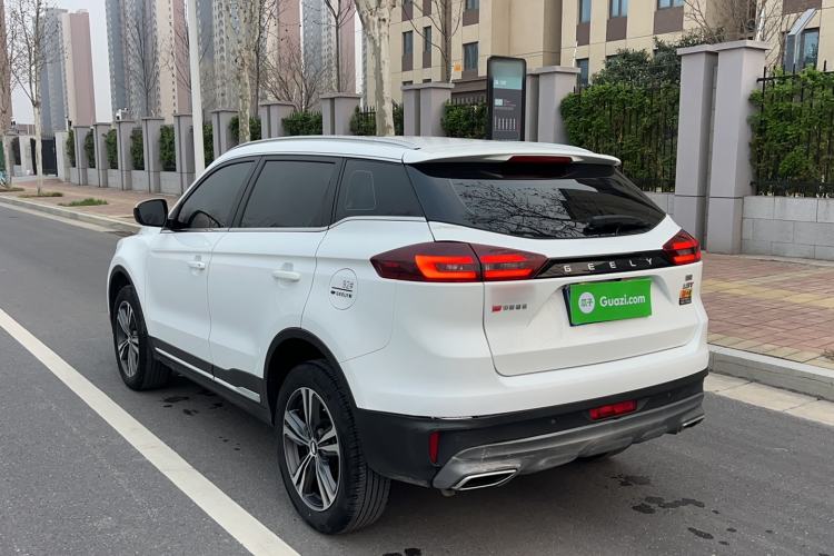 Used Geely Auto Emgrand X7 Sport 2022 1.8TD DCT Zhiya Trim