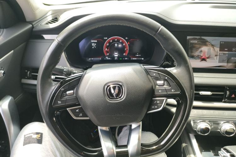Used CHANGAN CS95 2019 2.0T Four-Wheel Drive Luxury Version Steering Wheel