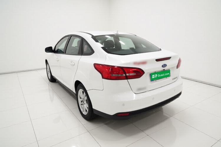 Used Ford Focus 2017 Sedan 1.6L Automatic Fashion Edition Smart Drive Version
