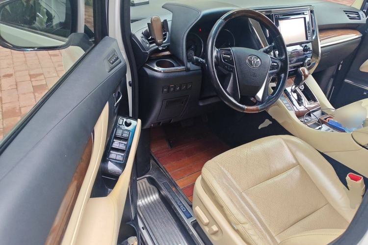 Used Toyota Alphard 2018 3.5L Prestige Edition Driver Seat