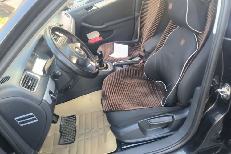 Used Volkswagen Sagitar 2014 Revised Version 1.6L Manual Comfort Edition Left Front Seat