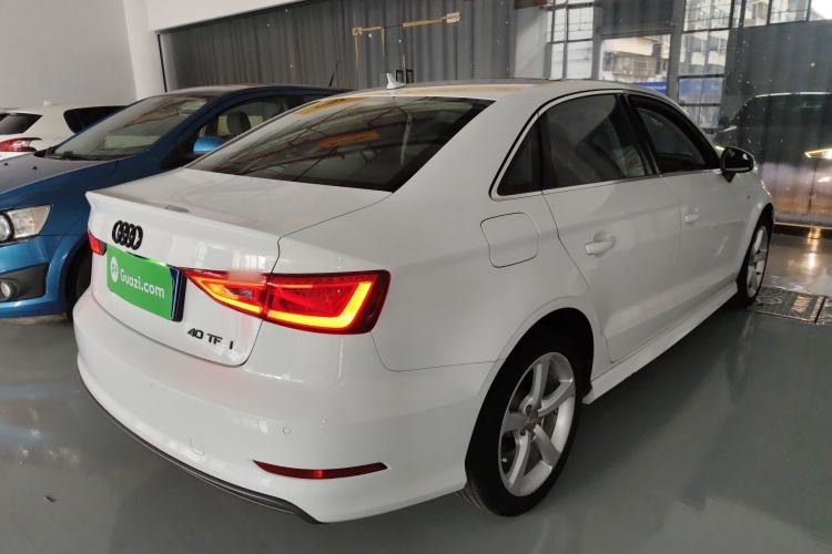 Used Audi A3 2014 Limousine 40 TFSI S line Luxury Model