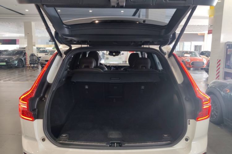 Used Volvo XC60 2021 T5 4x4 Smart Luxury Edition
