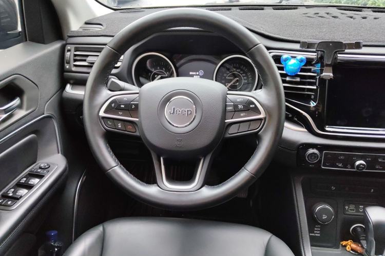 Used Jeep Grand Commander 2018 2.0T Four-Wheel Drive Premium Navigation Version China V Steering Wheel