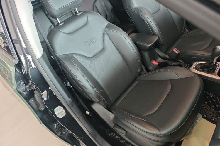 Used Jeep Compass 2017 200T Automatic Family Edition
