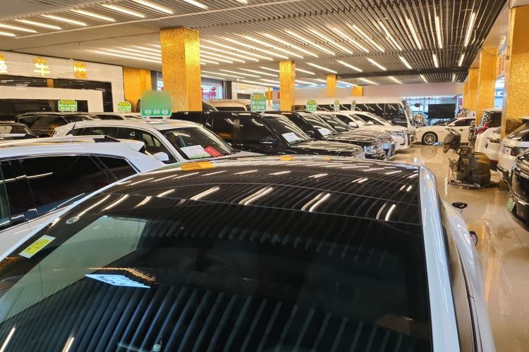 Used Tesla Model Y 2025 Rear-Wheel-Drive Version