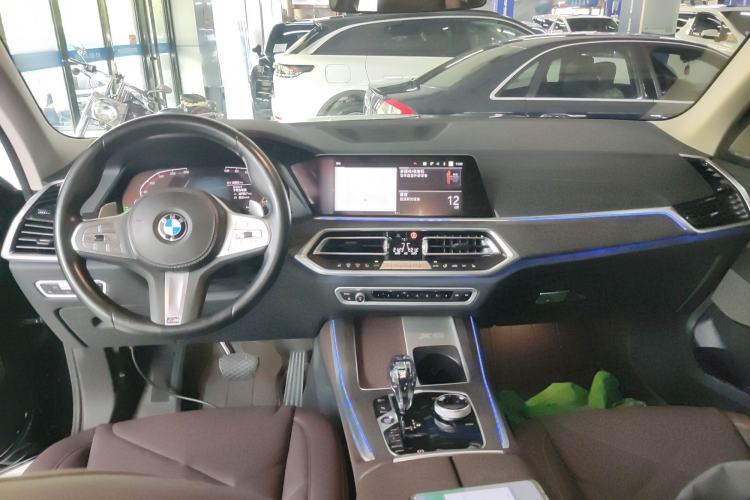 Used BMW X5 2022 Restyled xDrive 30Li M Sport Package Center Console