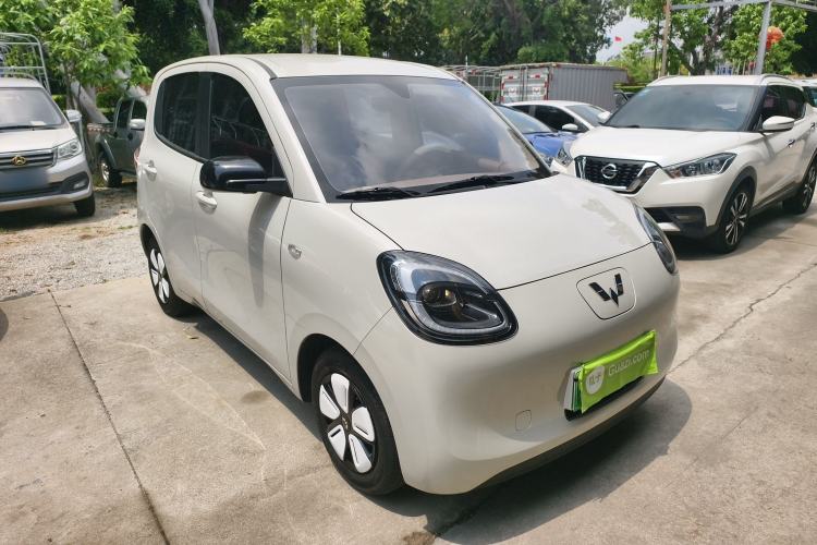 Used Wuling Hongguang MINIEV 2025 Four-Door Version Premium Edition Front Right 45 Deg