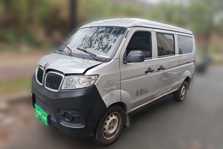 Used Jinbei New Hiace X30L 2023 1.5L Super-Enjoyment Edition Passenger Van 5/6/7-Seater Non-Air-Conditioned Version SWC15M